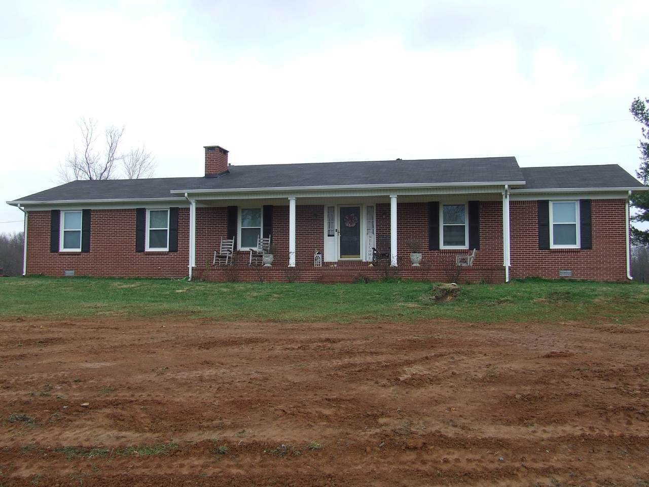 304 Dixie Hale Rd - Photo 1