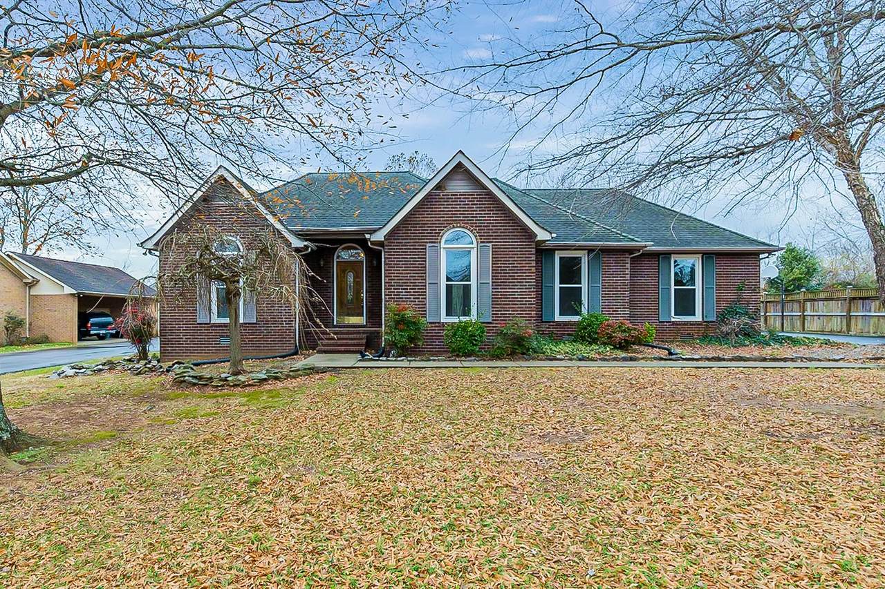 1049 Brinkley Rd - Photo 1