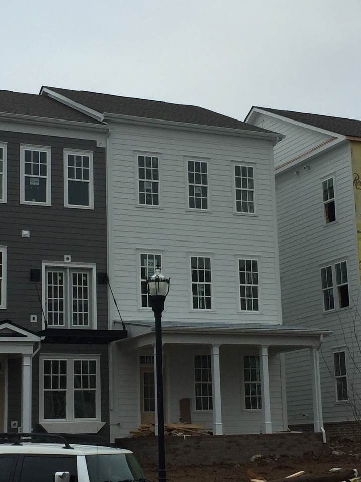 150 Burkitt Commons Ave - Photo 1