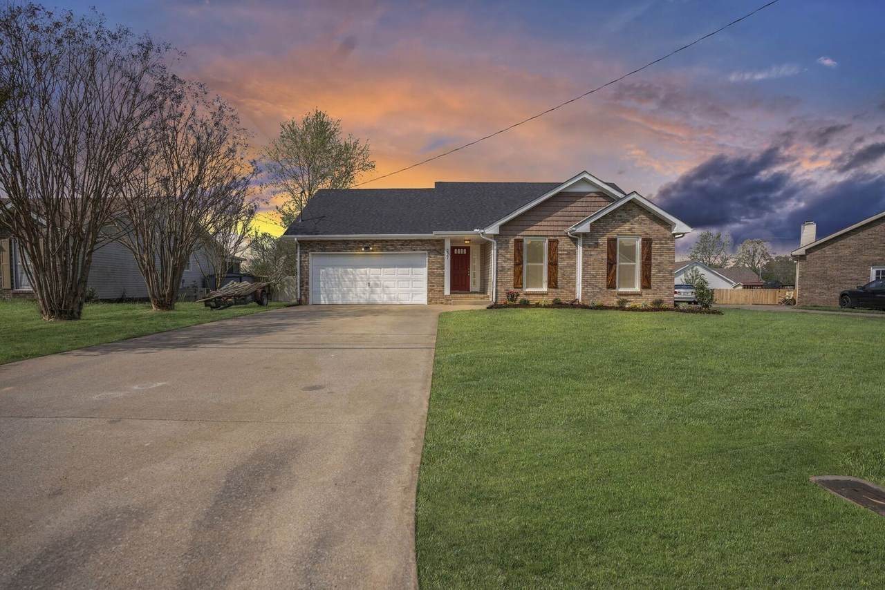 227 Moncrest Dr - Photo 1