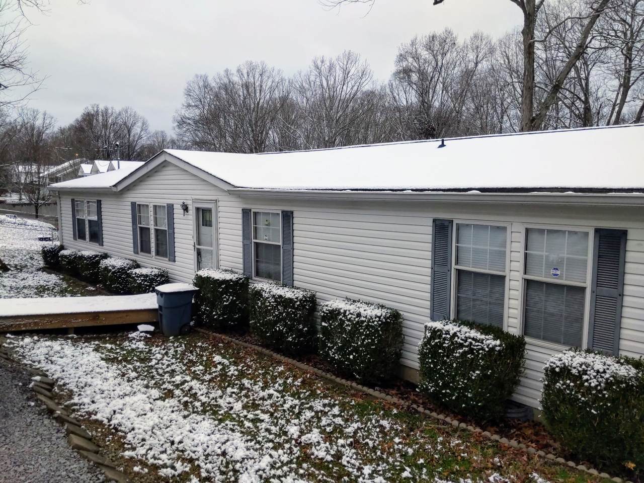 3143 Bell St - Photo 1