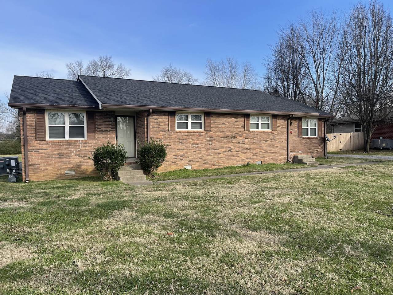819 Meadowlane Drive - Photo 1