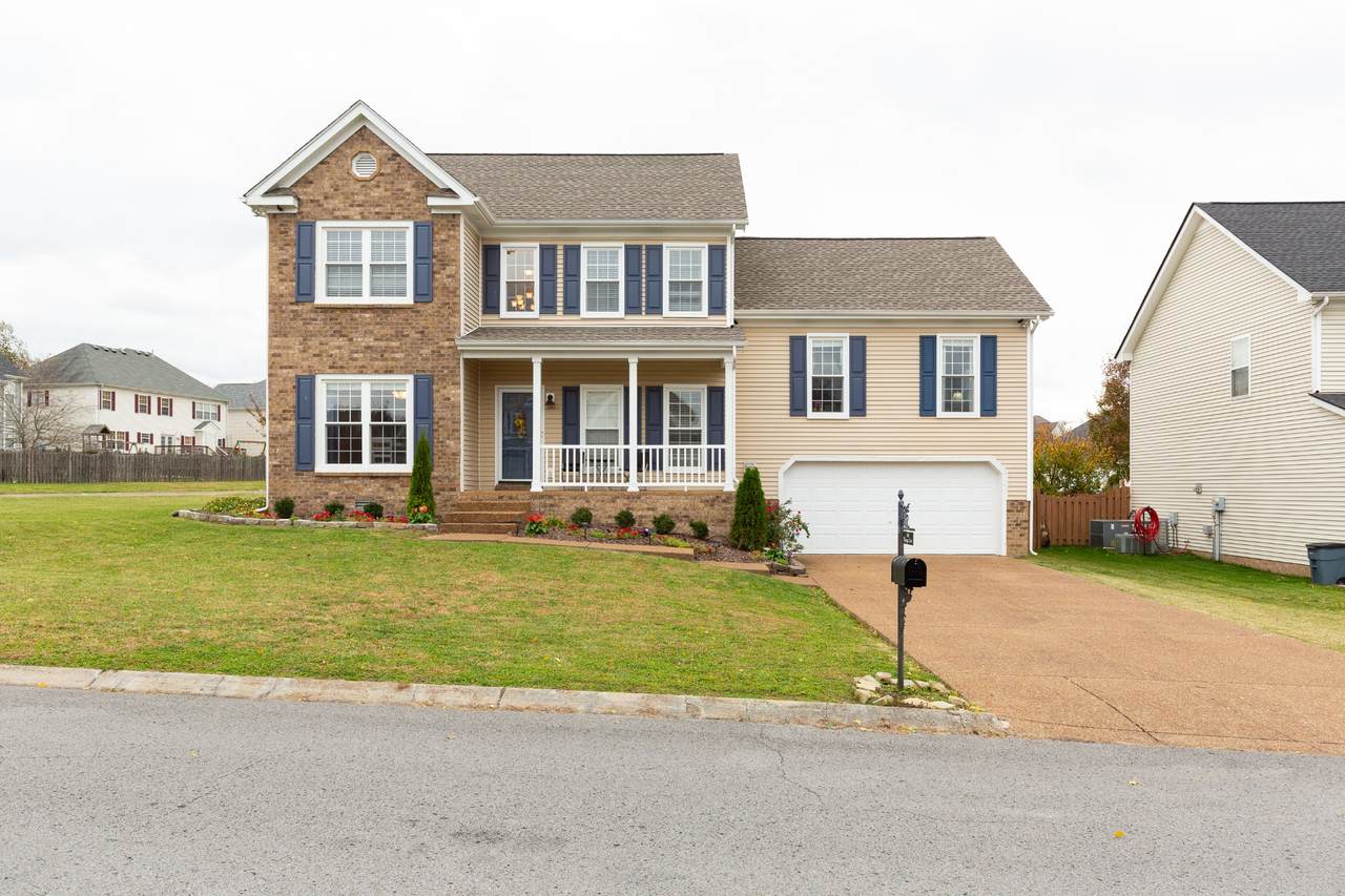 1001 Watauga Ct - Photo 1