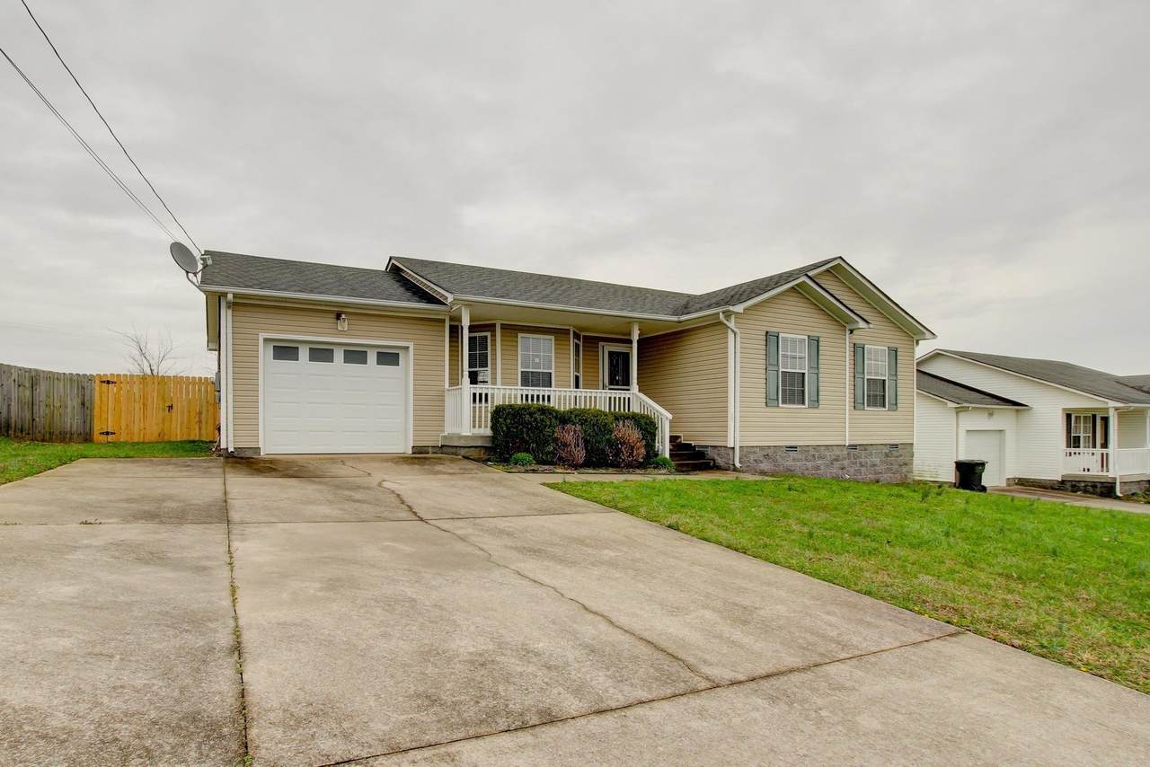 302 Cheshire Way - Photo 1