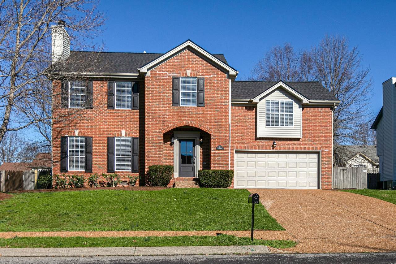 204 Corey Dr - Photo 1
