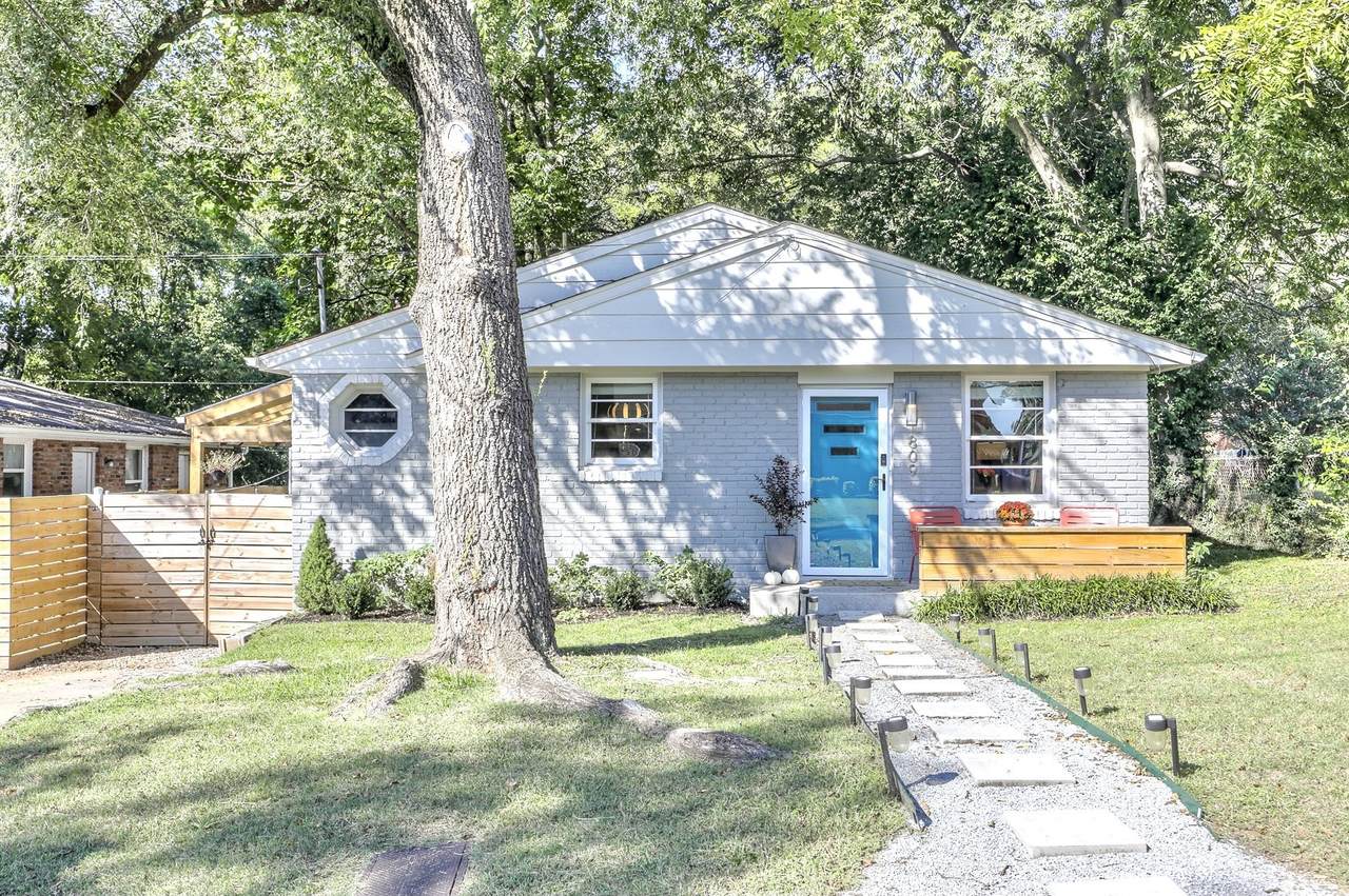 809 Crockett St - Photo 1
