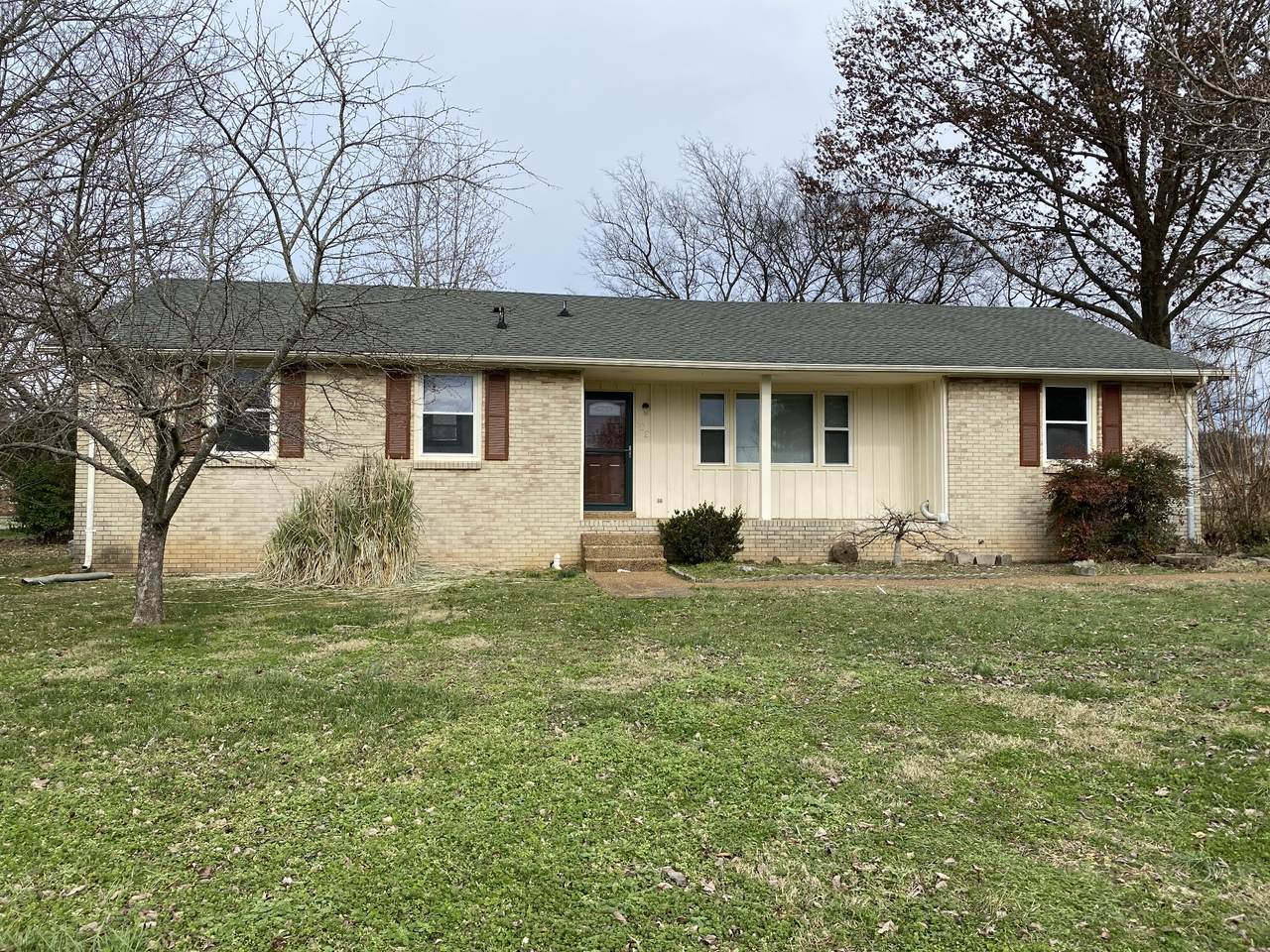 102 Sam Davis Dr - Photo 1