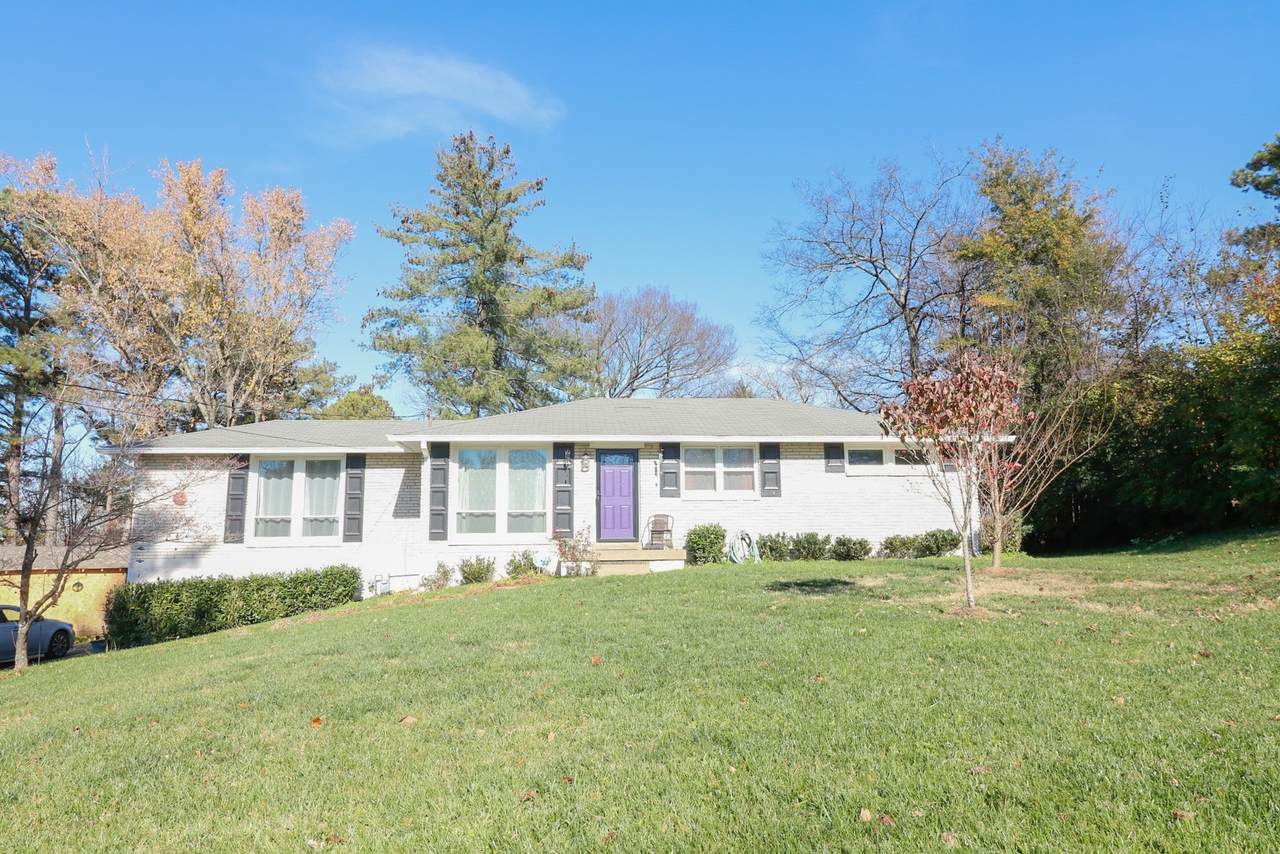512 Northcrest Dr - Photo 1