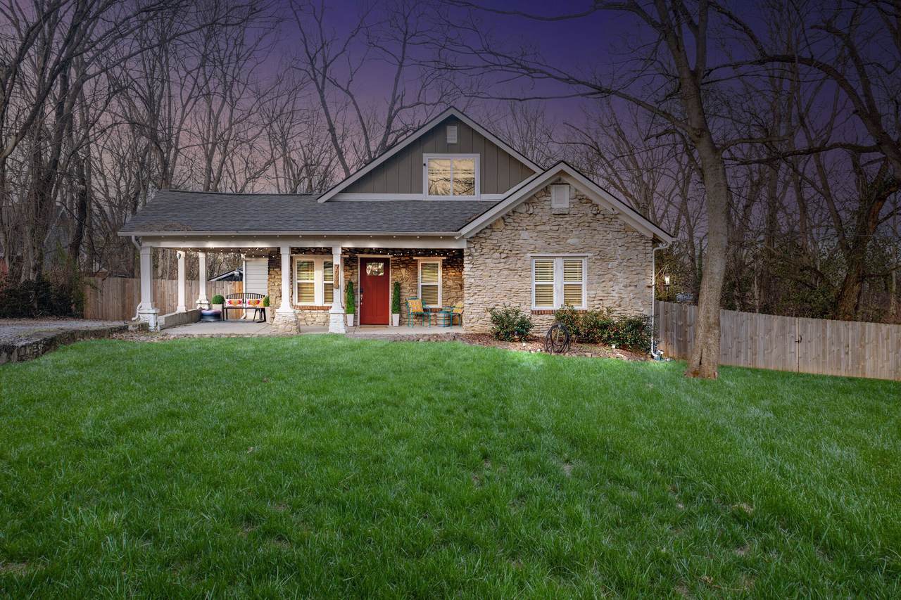 703 Maplewood Ln - Photo 1
