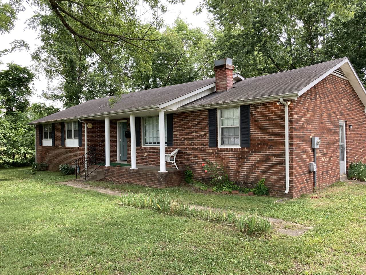 5743 Shelbyville Pike - Photo 1