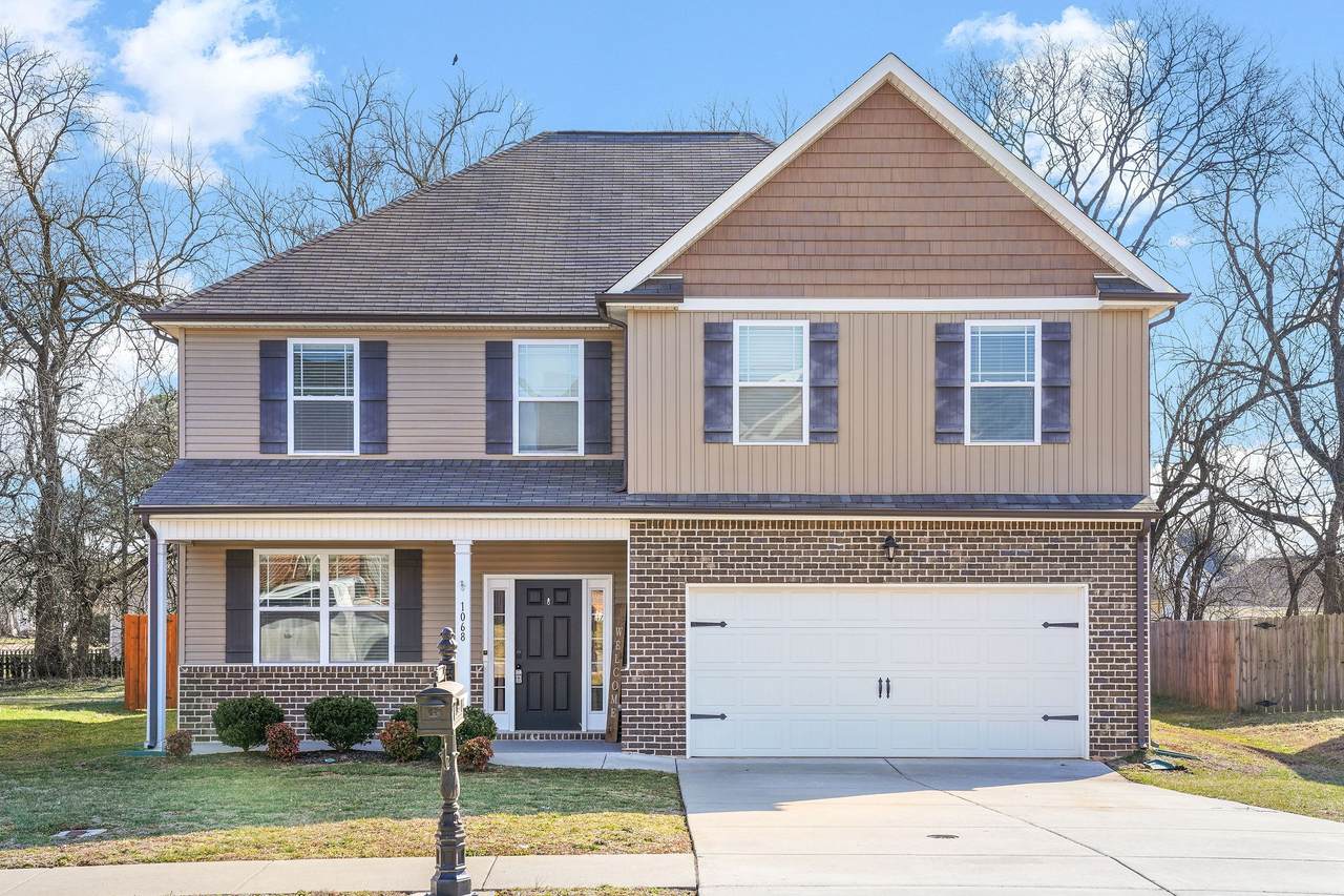 1068 Thrasher Dr - Photo 1