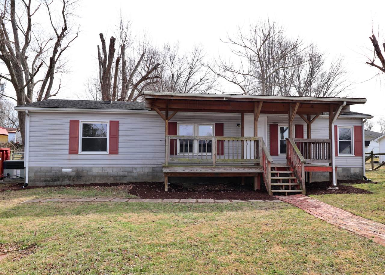 214 Edgewood St - Photo 1