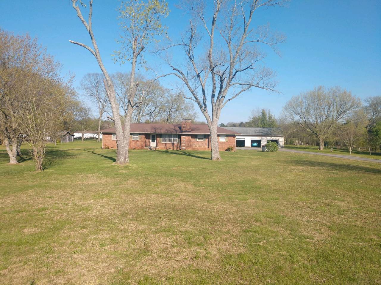 6237 Shelbyville Pike - Photo 1
