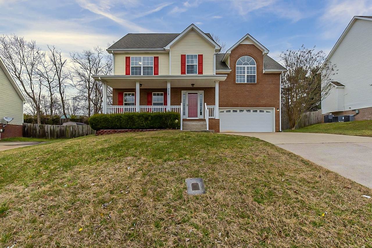712 Winding Bluff Way - Photo 1