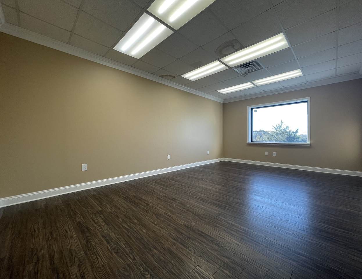 2141 Nw Broad St - Photo 1