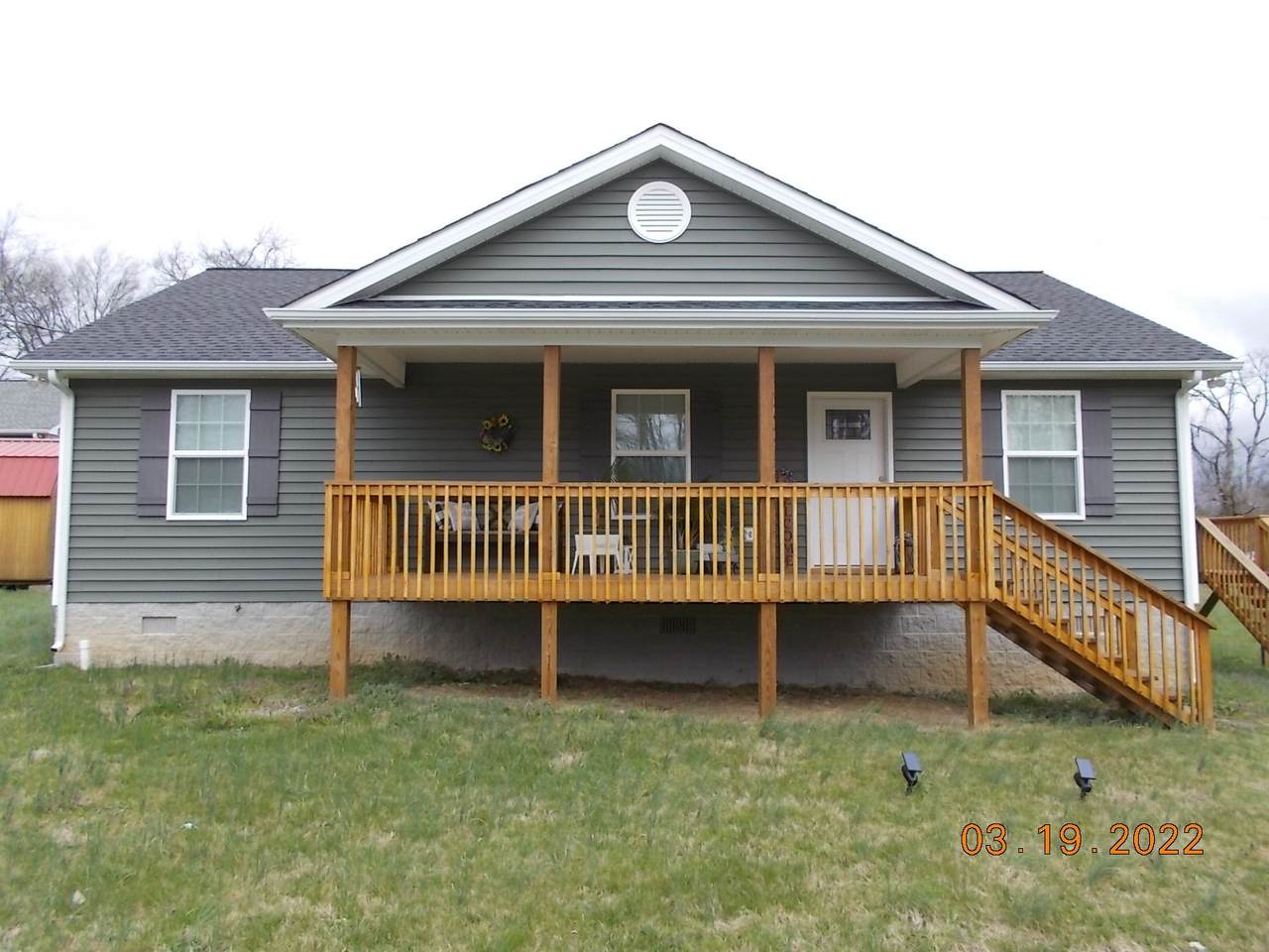 356 Edgewood St - Photo 1