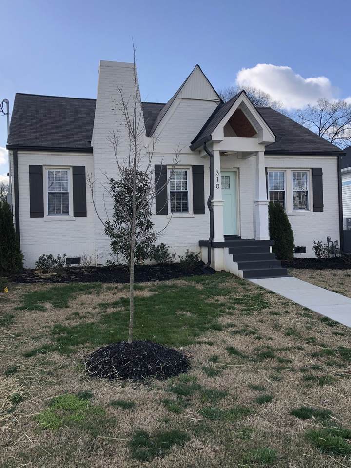 310 26th St - Photo 1
