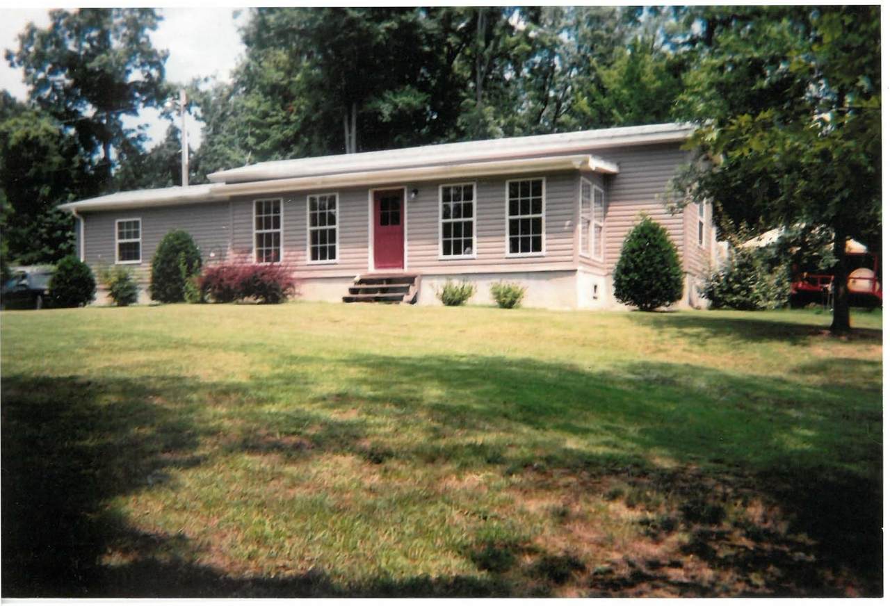 9024 Greenbriar Rd - Photo 1