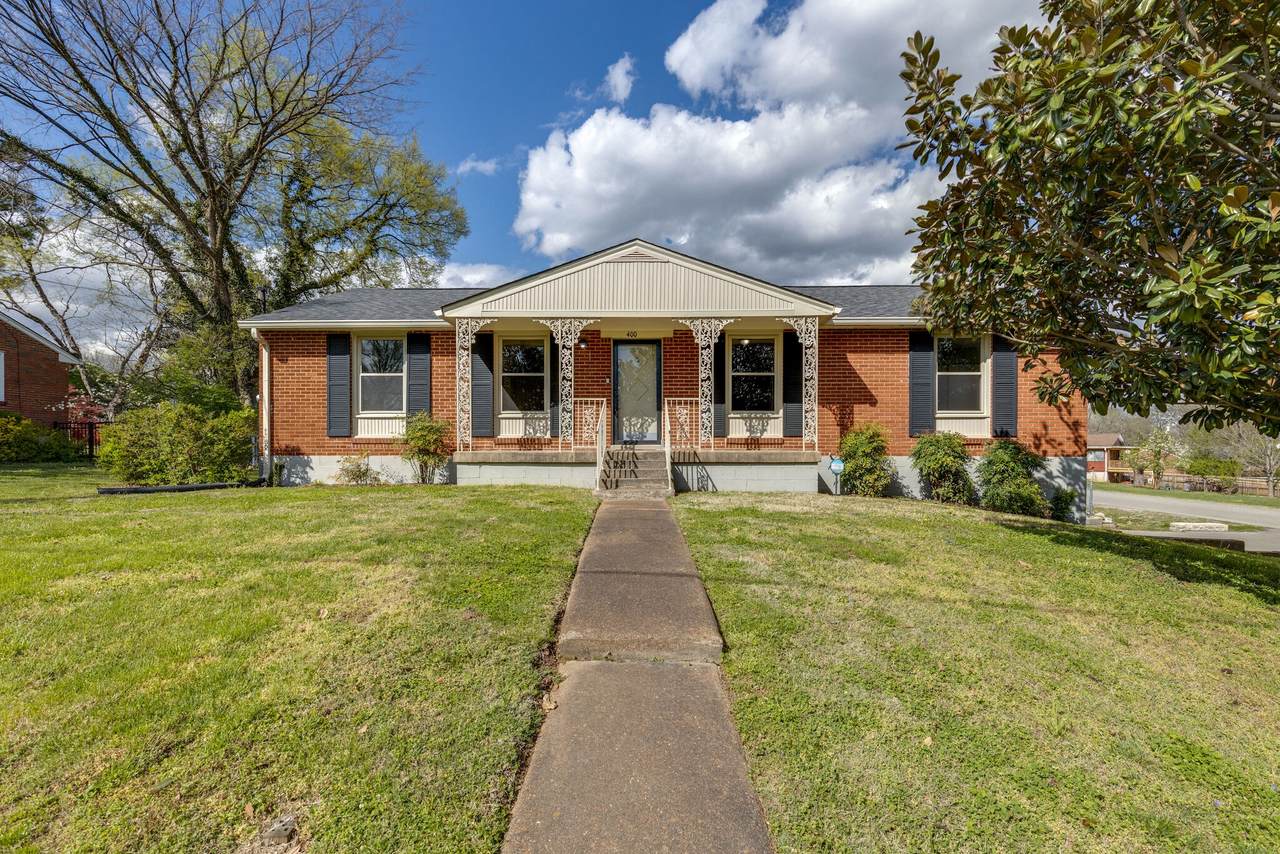 400 Lynn Dr - Photo 1