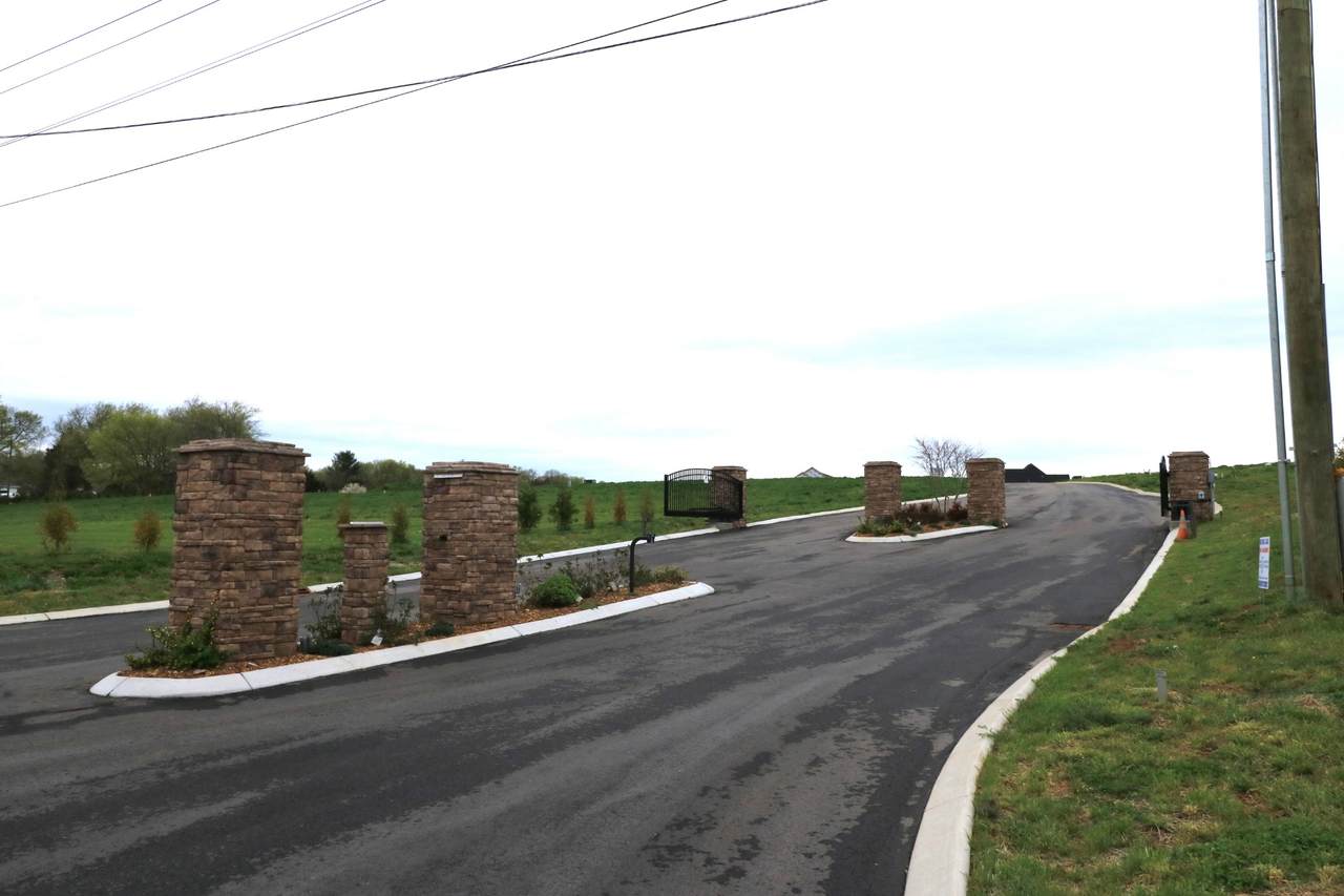 173 Lookout Dr - Photo 1