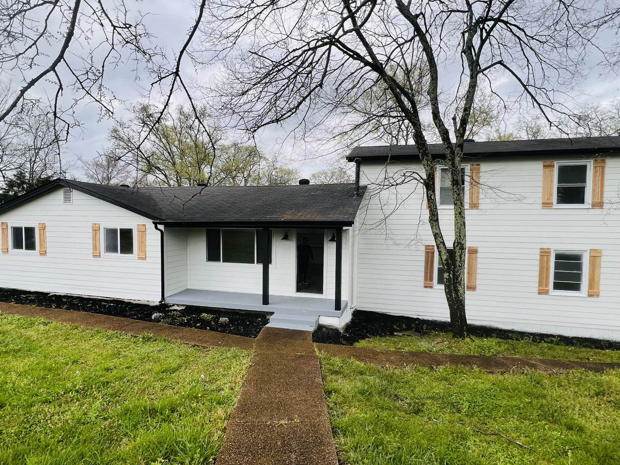 526 Peach Valley Rd - Photo 1