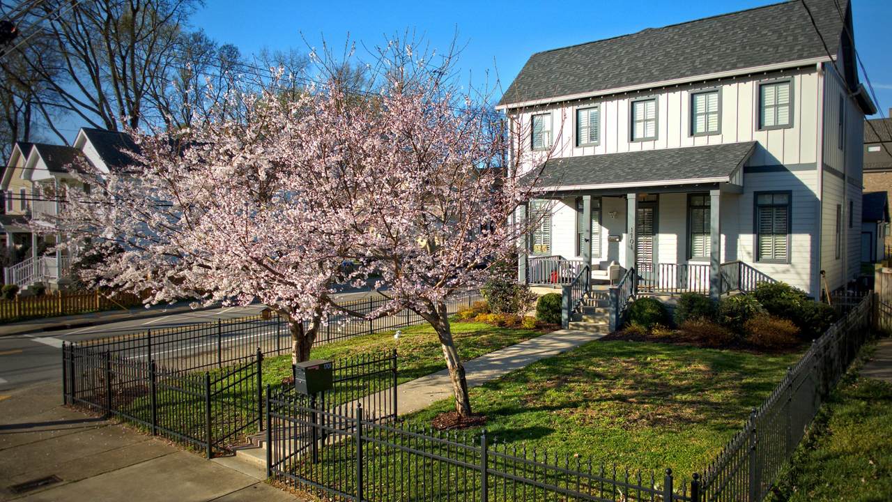 1701 5th Ave - Photo 1