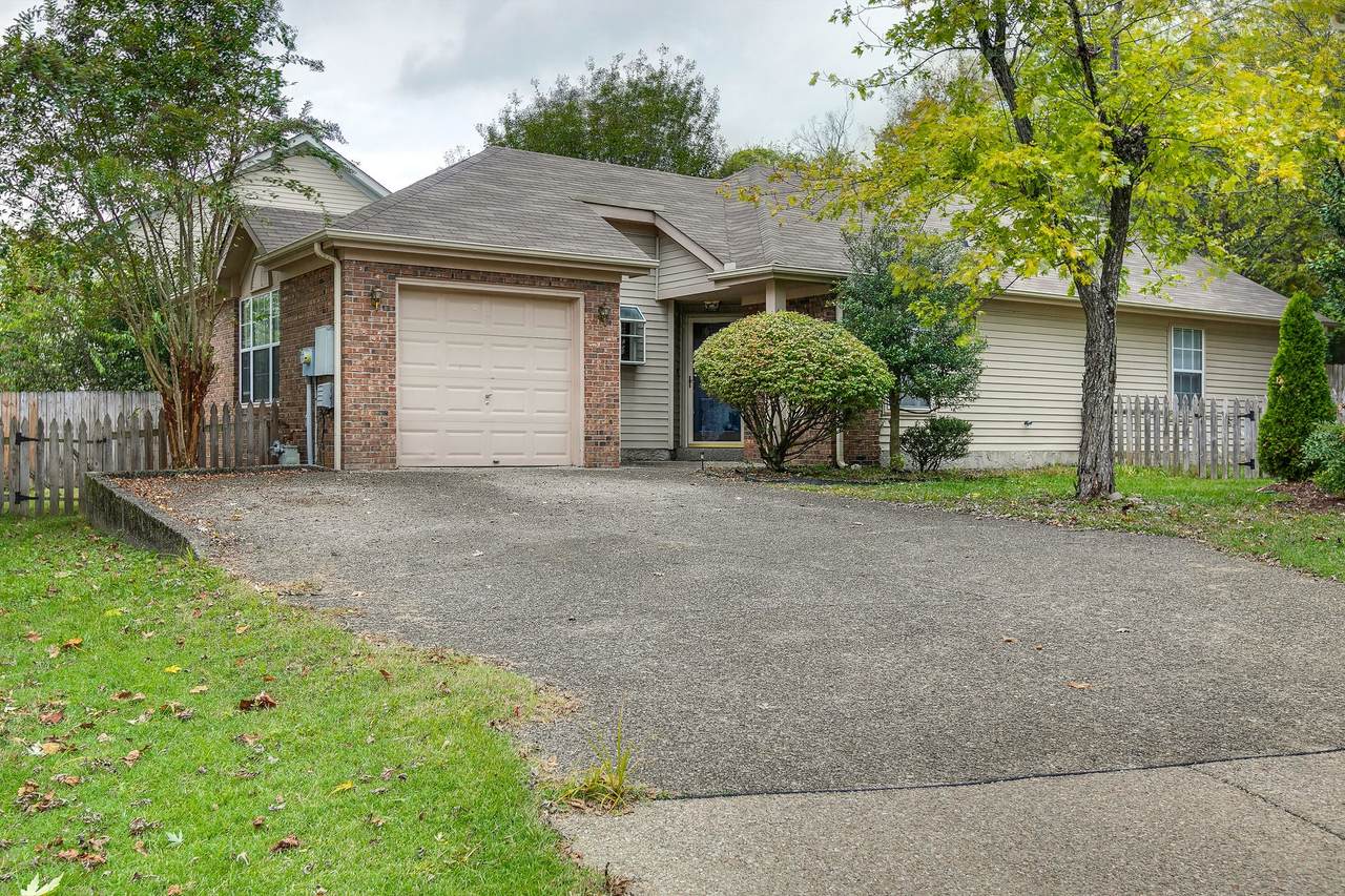 409 Reigh Ct - Photo 1