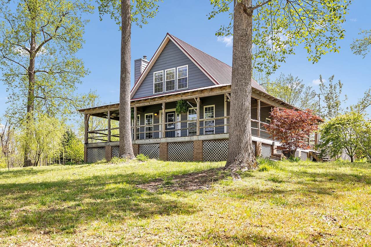 3640 Dickens Hill Rd - Photo 1
