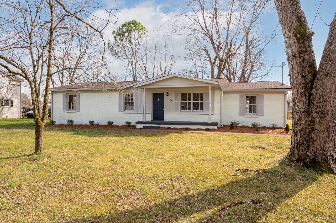 640 Lancaster Dr - Photo 1