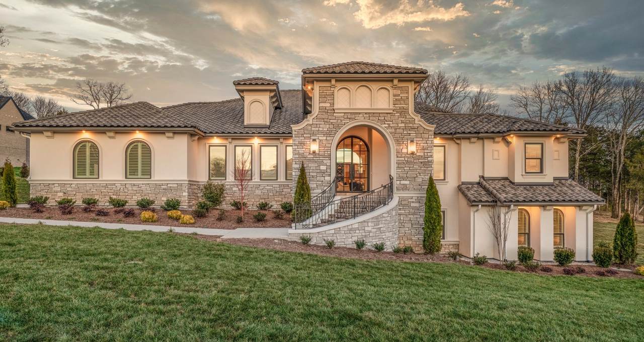 1034 Belle Terra Cir - Photo 1