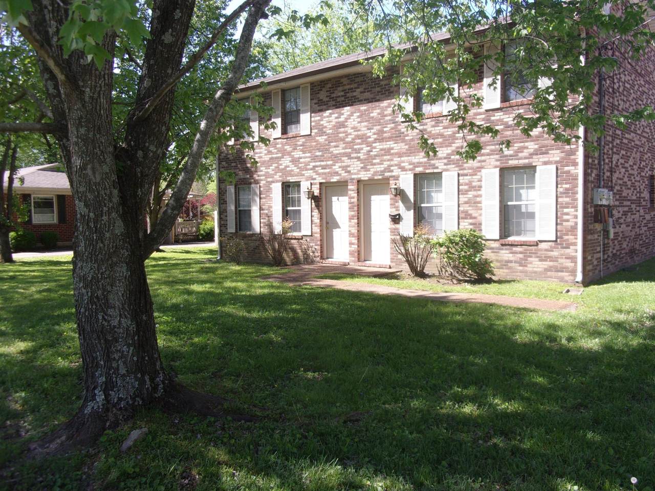 815 Meadowlane Dr - Photo 1