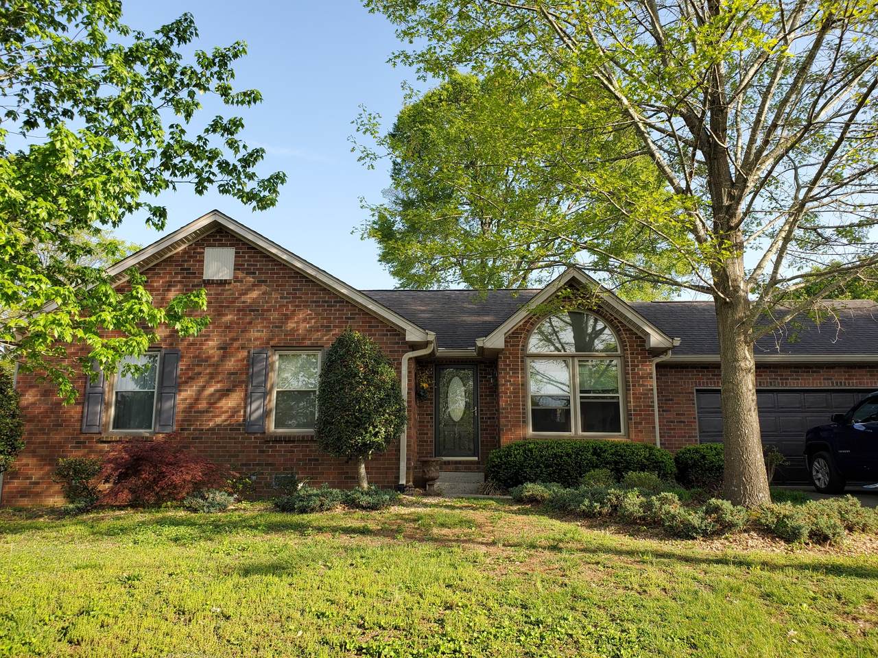 1507 Sycamore Dr - Photo 1