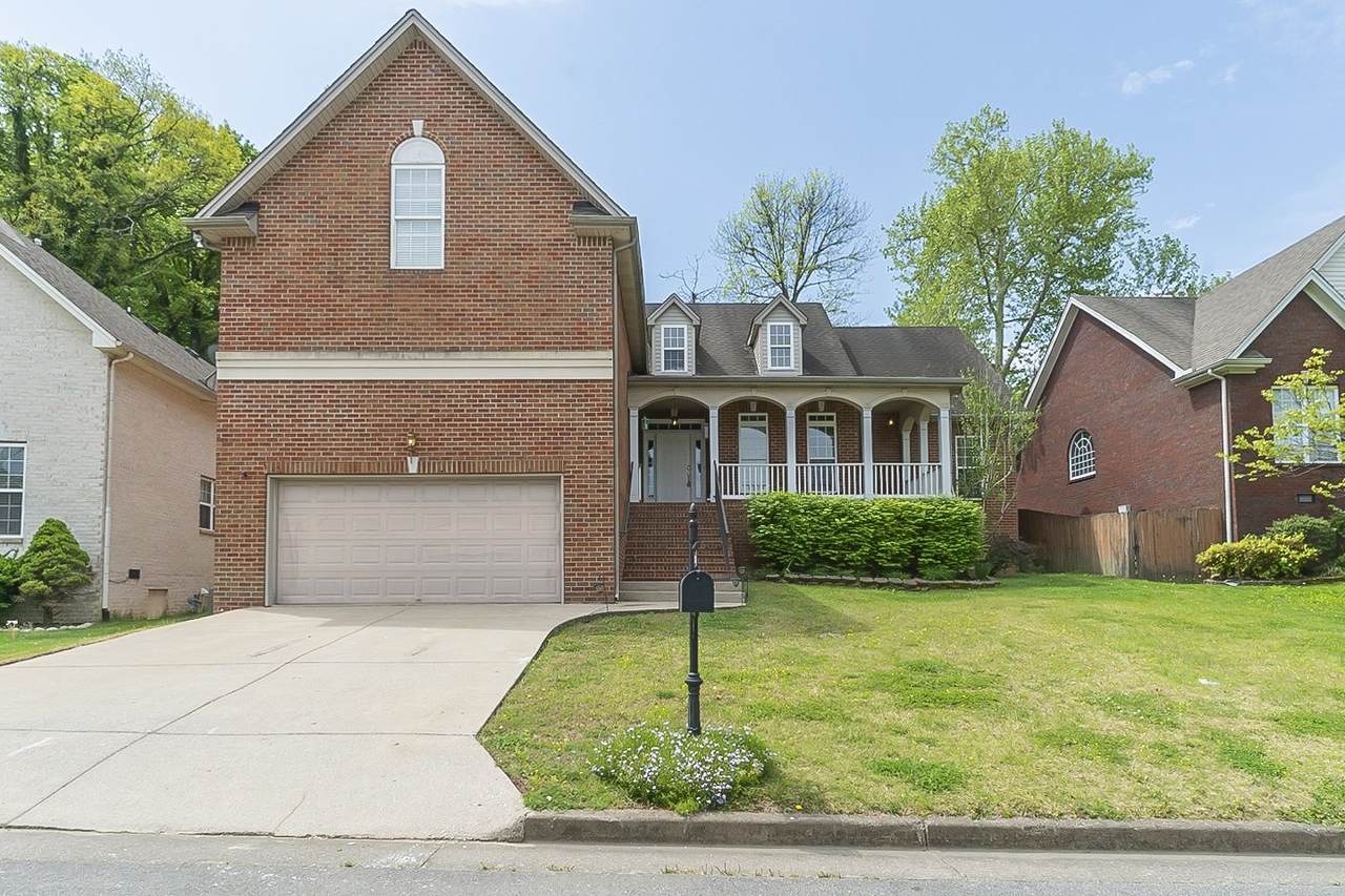 1304 Weeping Cherry Ln - Photo 1