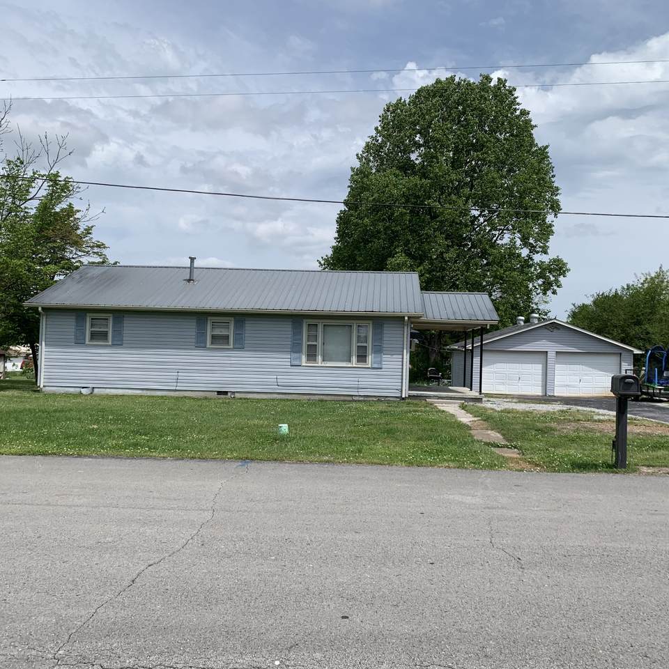 1202 W Market St - Photo 1