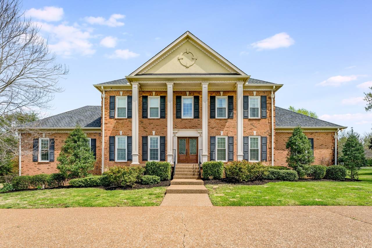 908 Wilson Pike - Photo 1