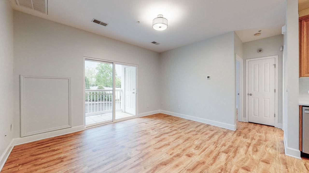 7009 Lenox Village Dr - Photo 1