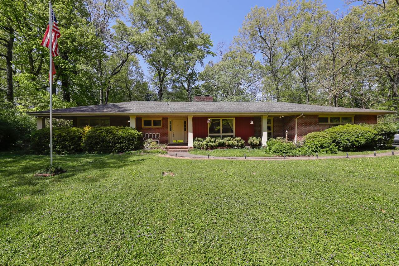 405 Hood Dr - Photo 1