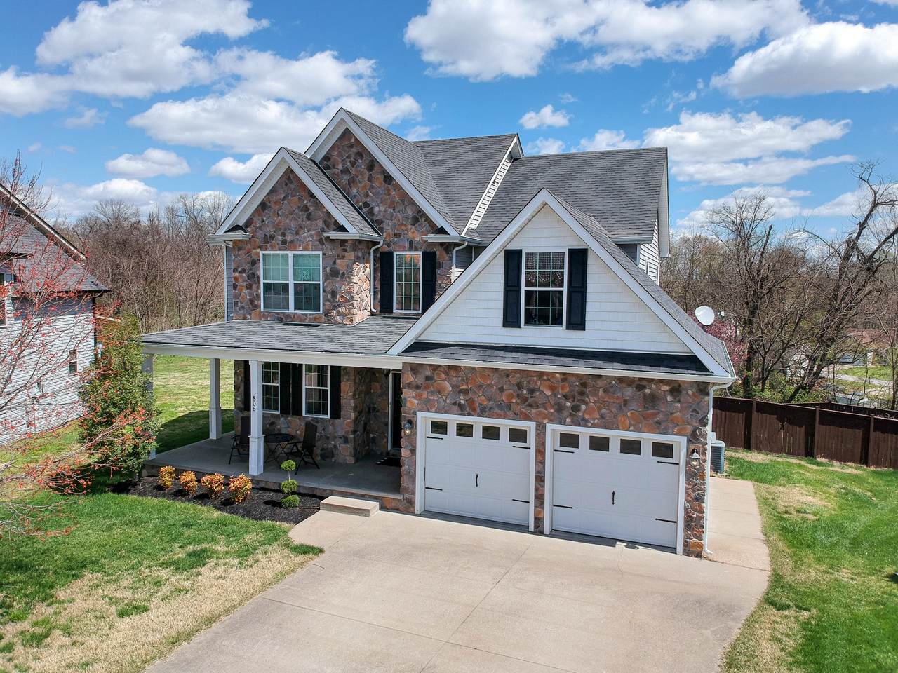 805 Primrose Ct - Photo 1