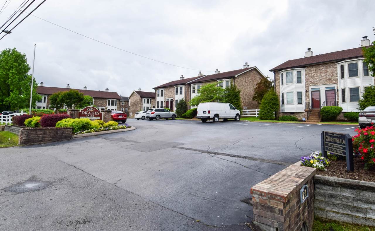 250 Sanders Ferry Rd - Photo 1