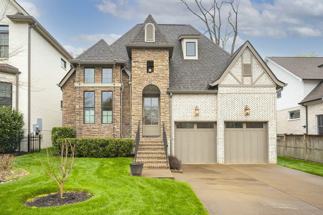 1110 Biltmore Dr - Photo 1
