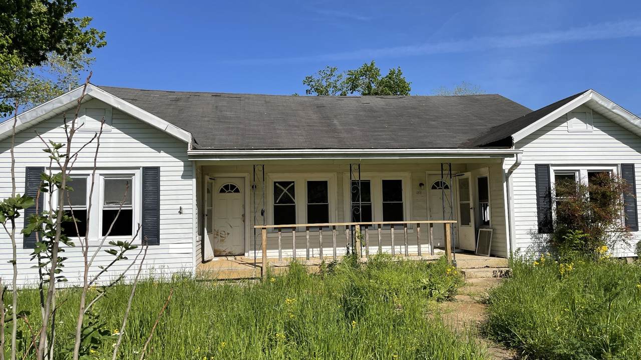 110 Fairground Dr - Photo 1
