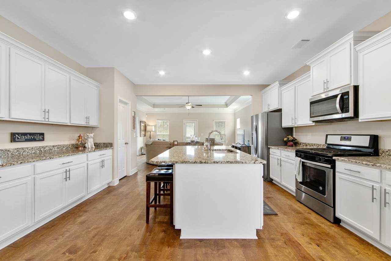 3312 Balfron Dr - Photo 1