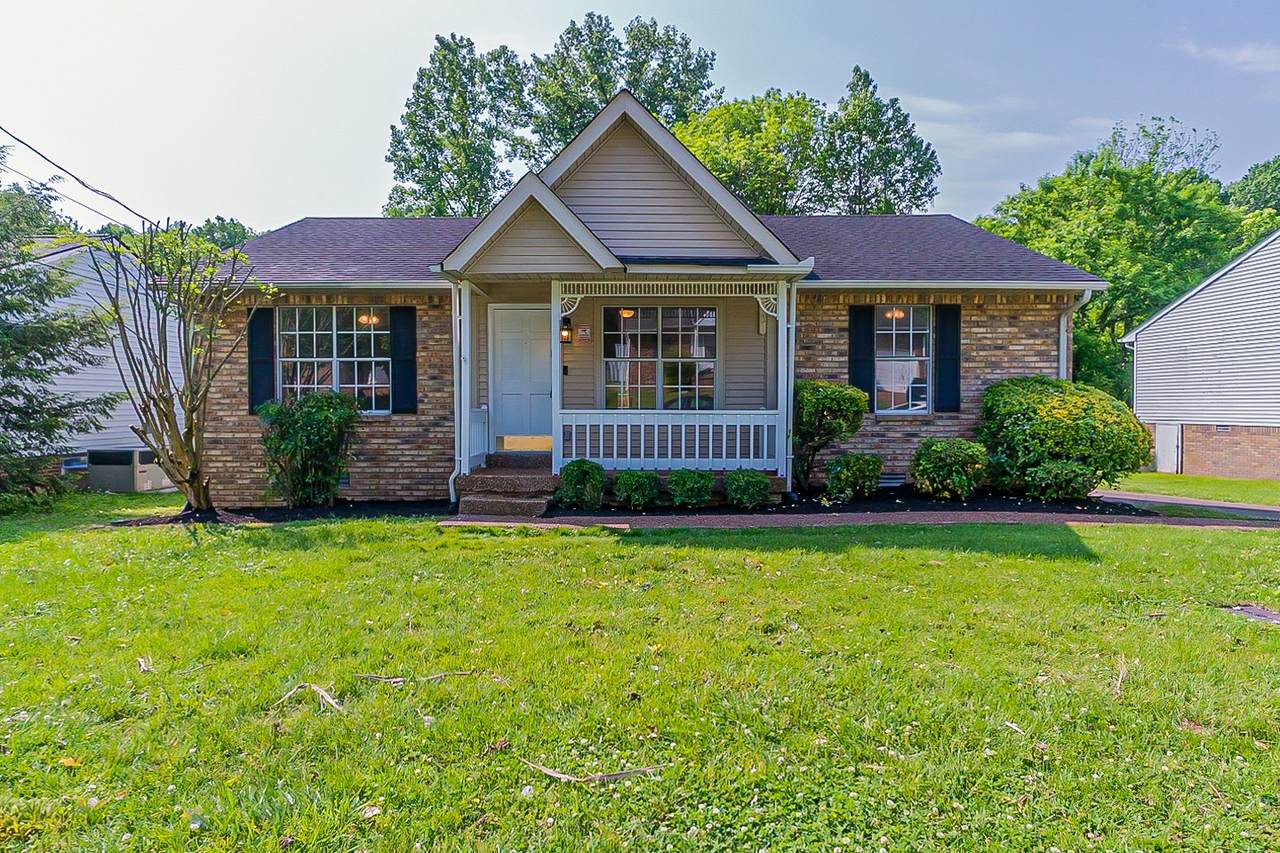 569 Michele Dr - Photo 1