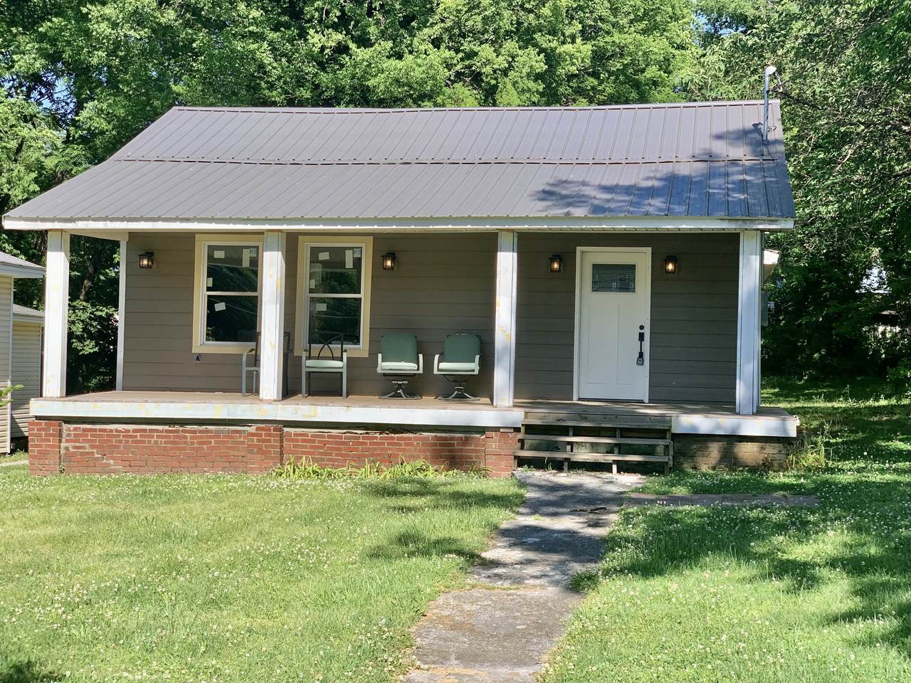 1127 S High St - Photo 1