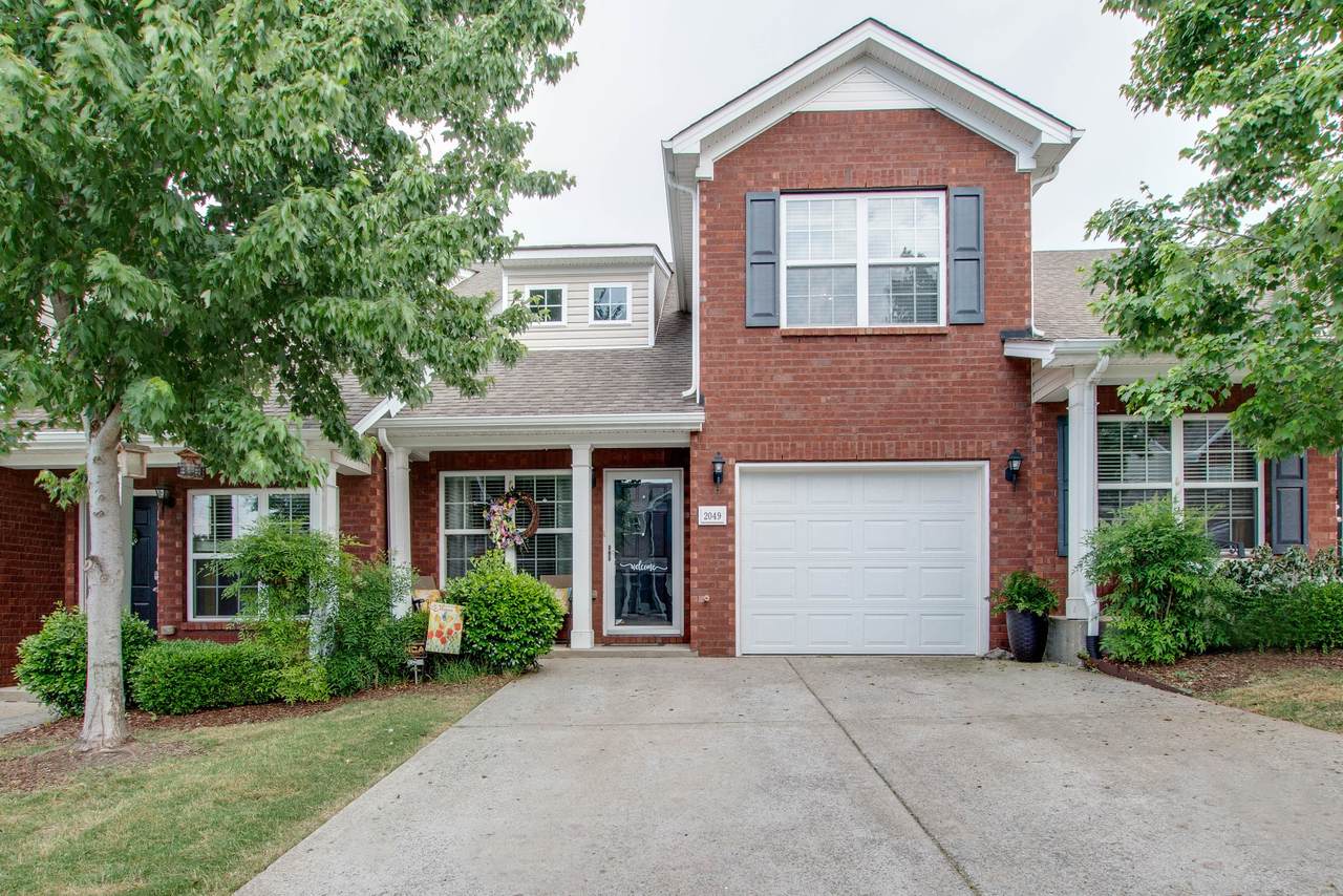 2049 Caladonia Way - Photo 1