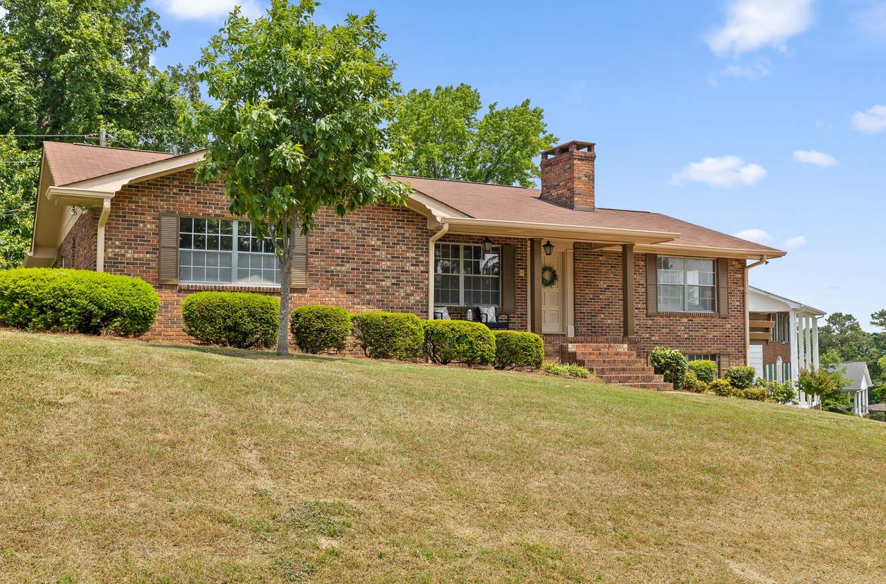 1011 Justine Ln - Photo 1