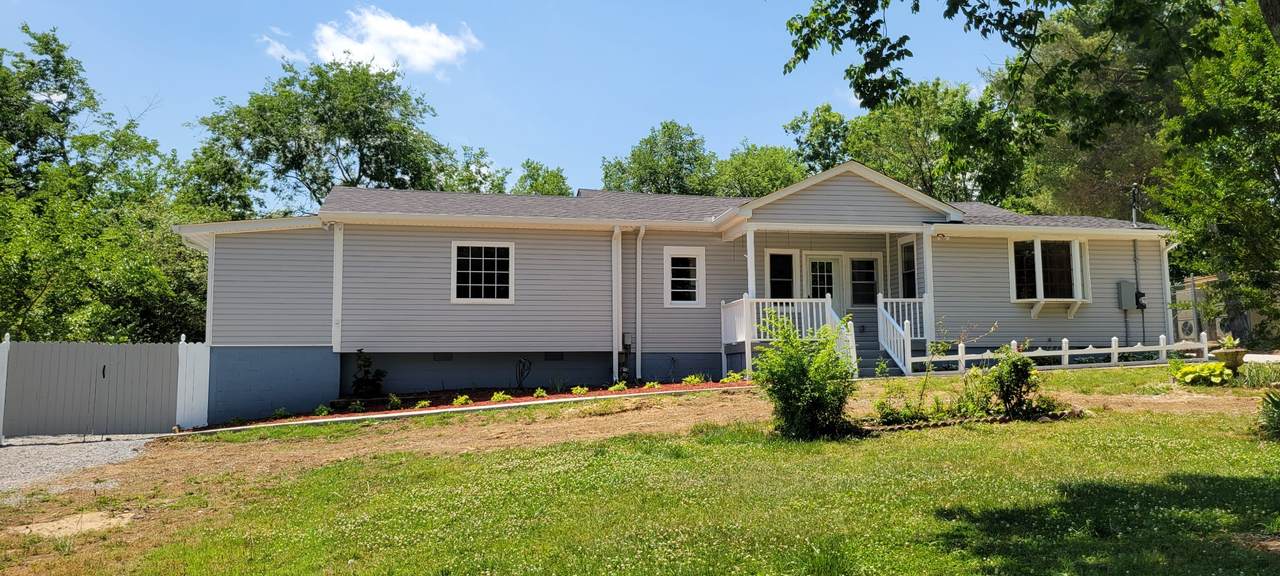 820 N Dupont Ave - Photo 1