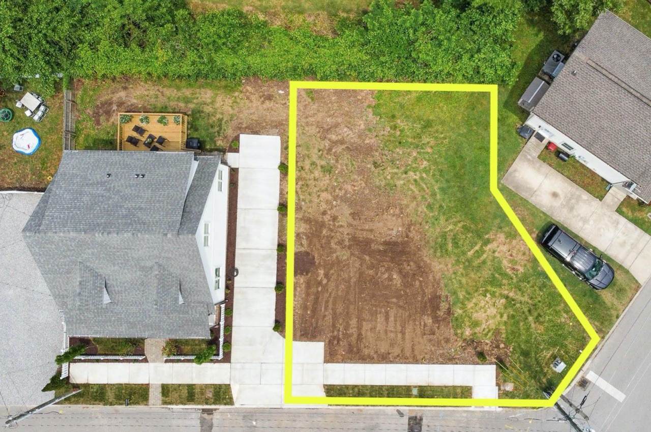 1159 Carter St - Photo 1