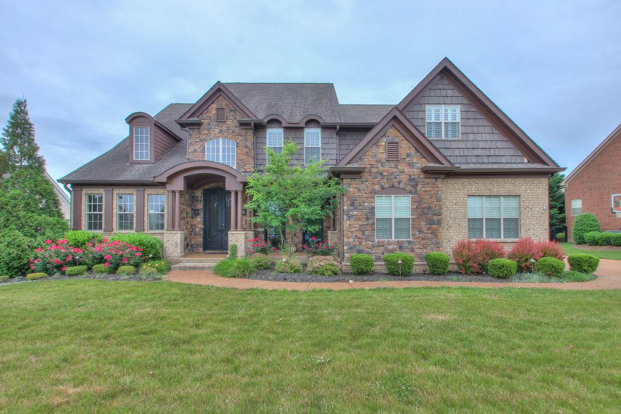 1832 Barnstaple Ln - Photo 1