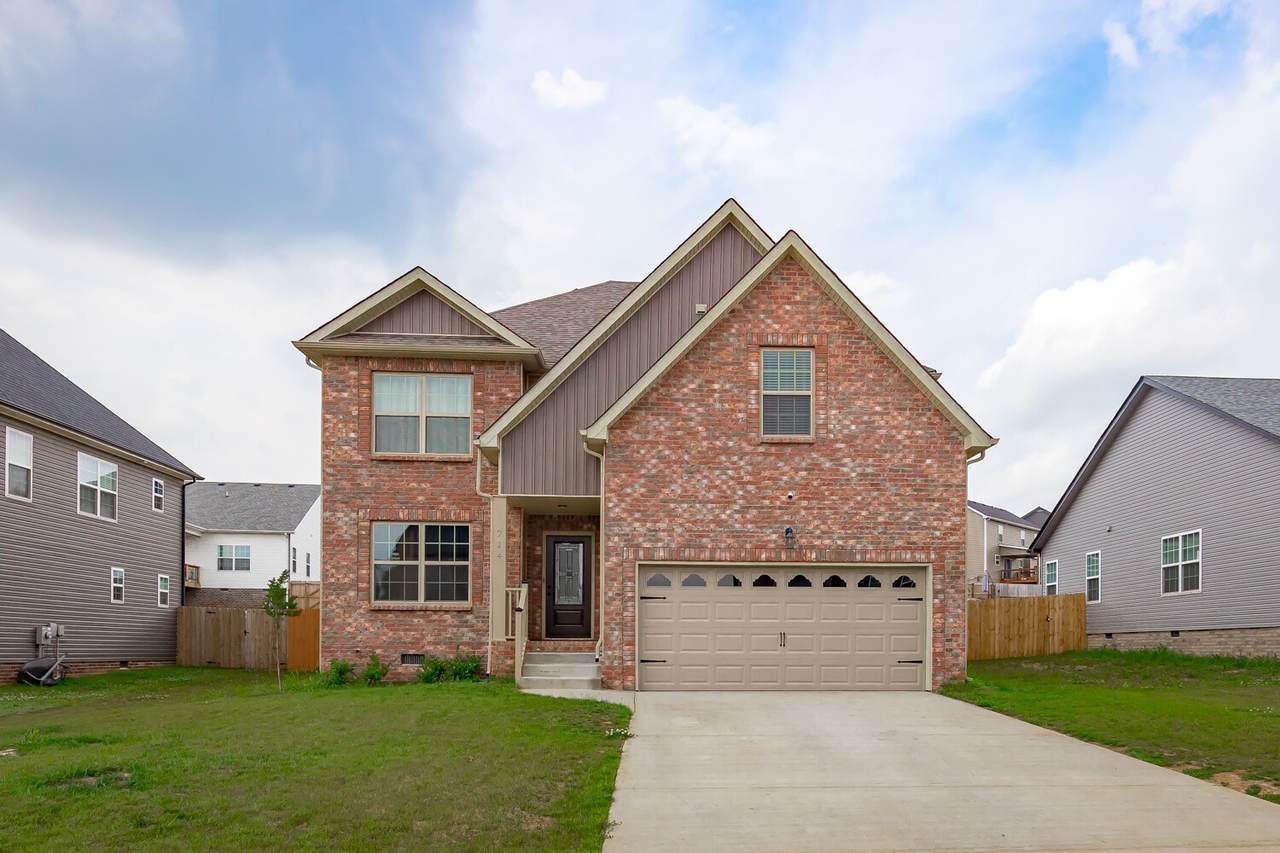714 Banister Dr - Photo 1